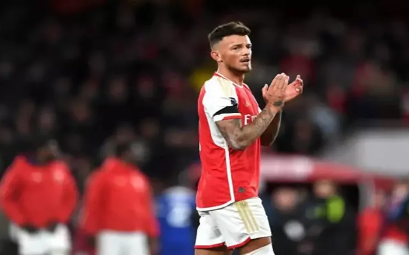 قرار حاسم.. أرسنال يحدد موقف بن وايت أمام 4 أندية كبرى